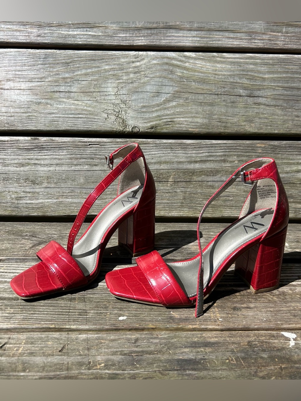 Worthington Red Crocodile Alligator Skin Texture Block Heels Size 6 Women